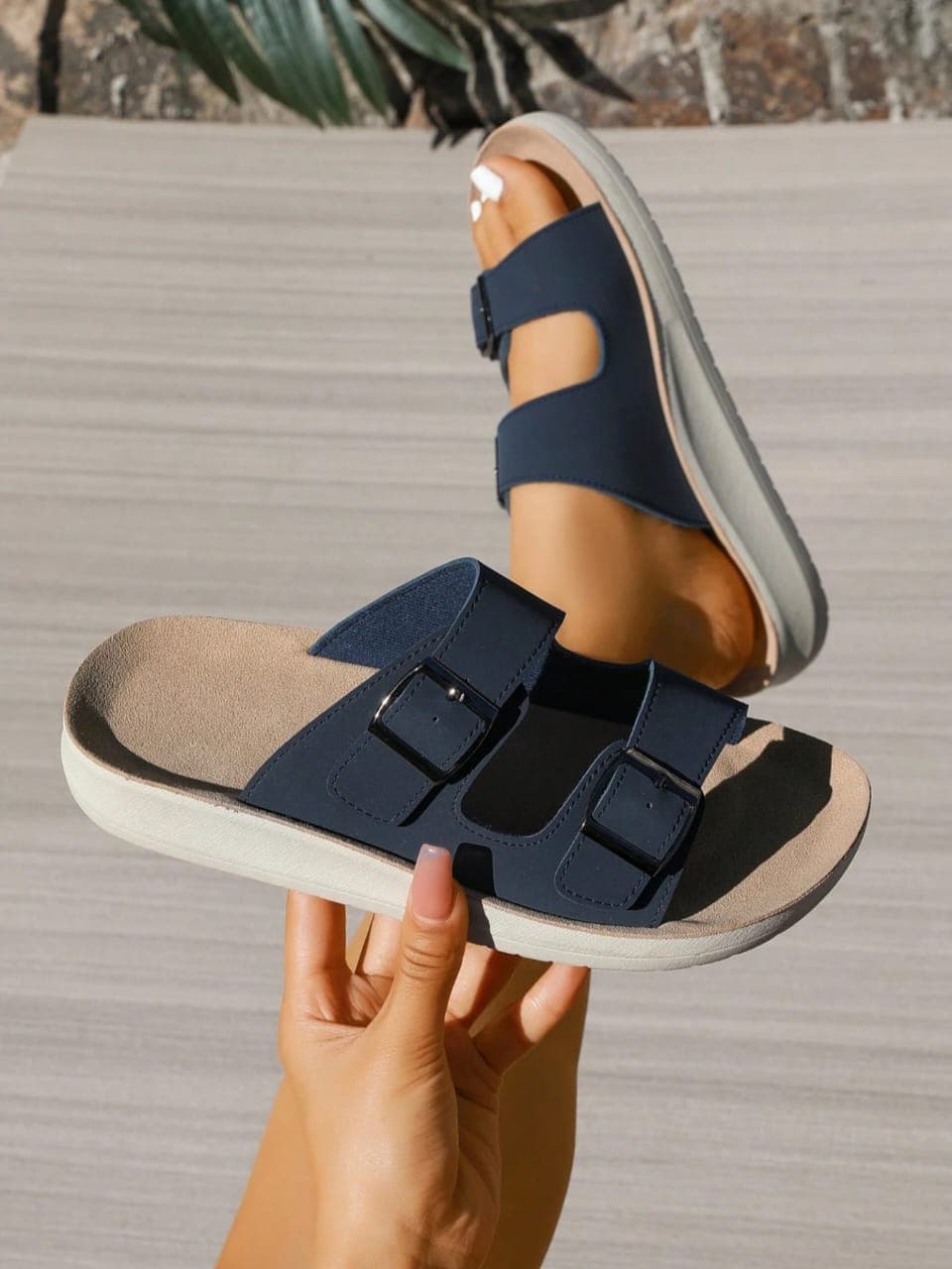 L104SN Women's Double-Buckle Open-Toe Beach Slides