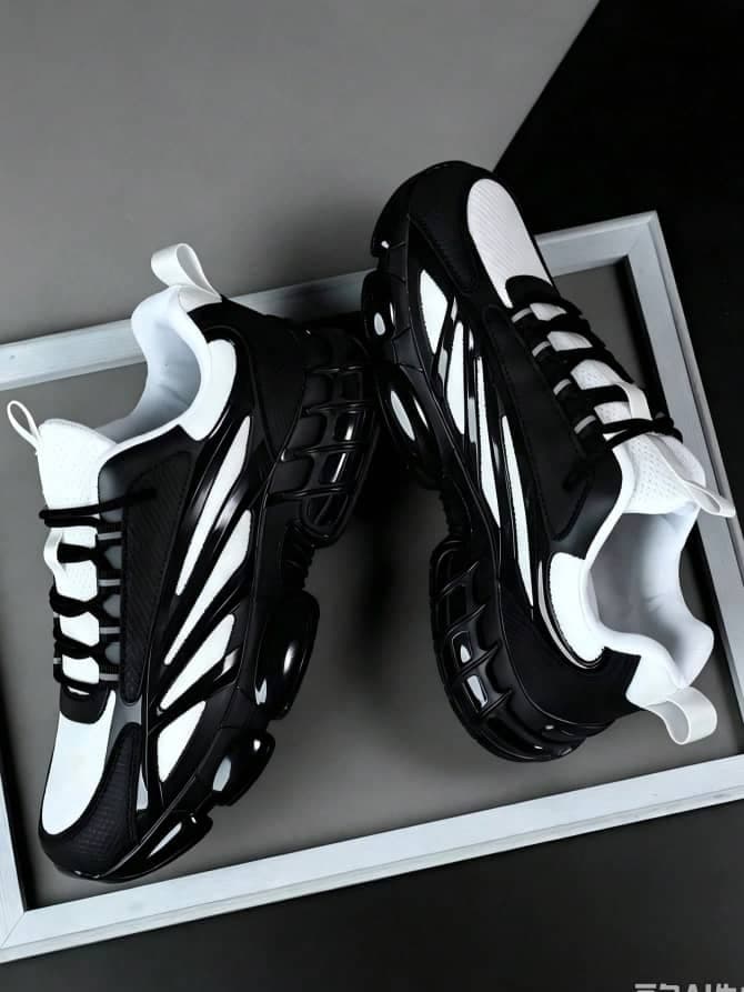 Men's All-Black Chunky Sneakers