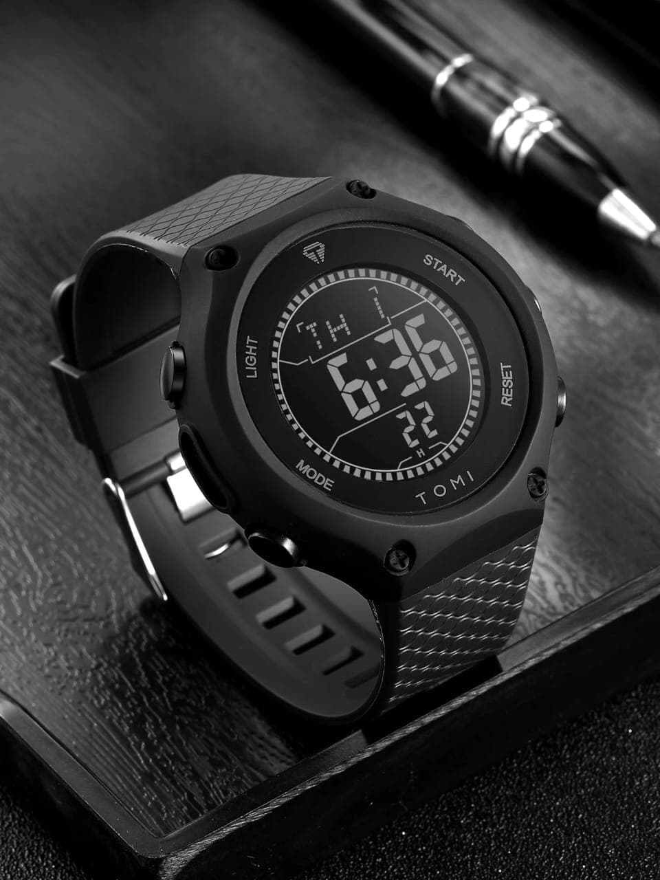 L113SSN TOMI Men's Large Round Dial Sports Digital Watch